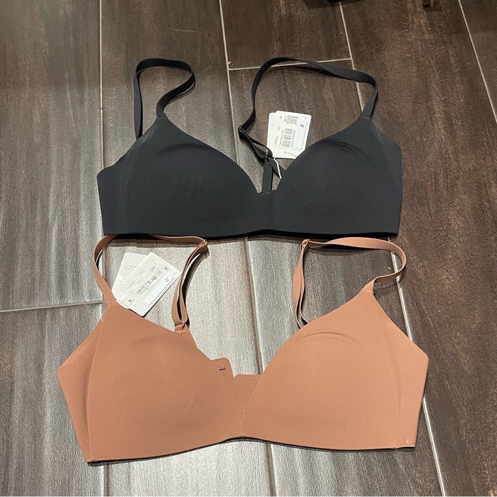 Lululemon 32B bras  1 black 1 brown